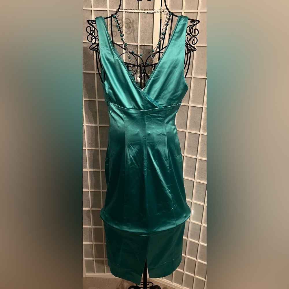 BEBE Slim Sexy V Neck Satin Midi Dress NWT - Picture 7 of 11